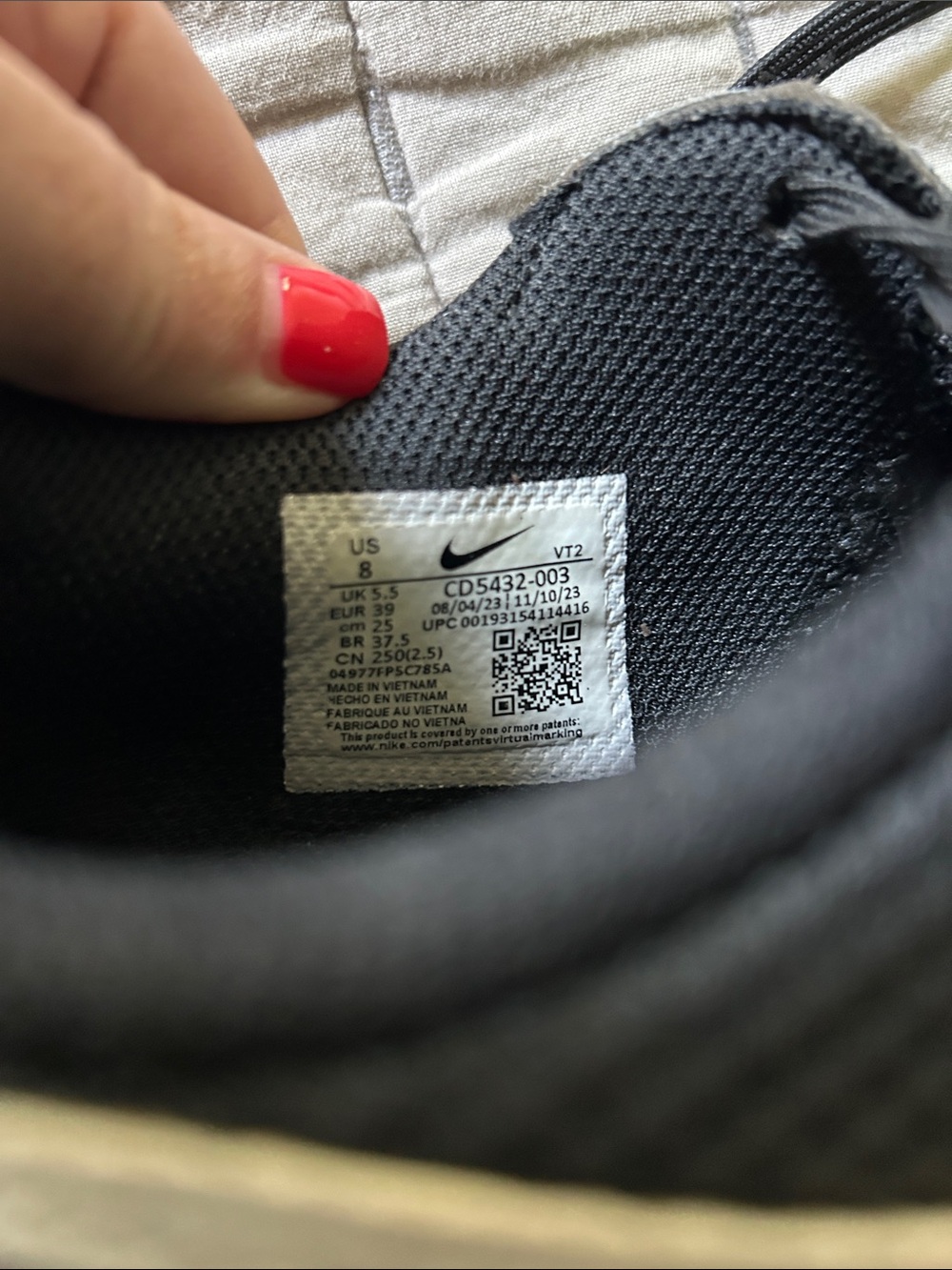 Nike Black & White Air Max Trainer Sneakers - Picture 2 of 2